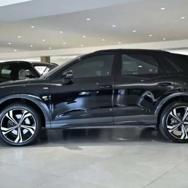 Audi Q3 Performance Black 2.0