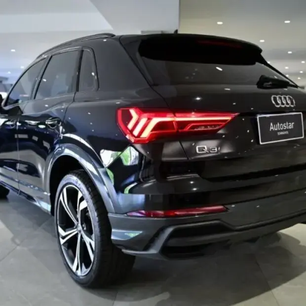 Audi Q3 Performance Black 2.0