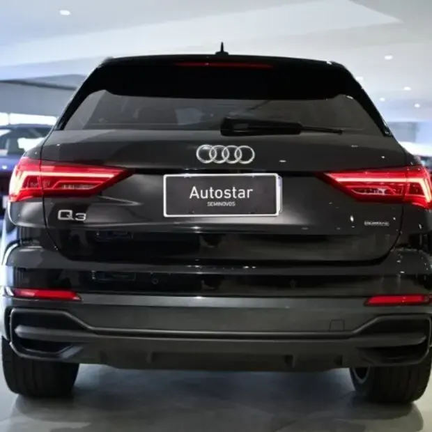 Audi Q3 Performance Black 2.0