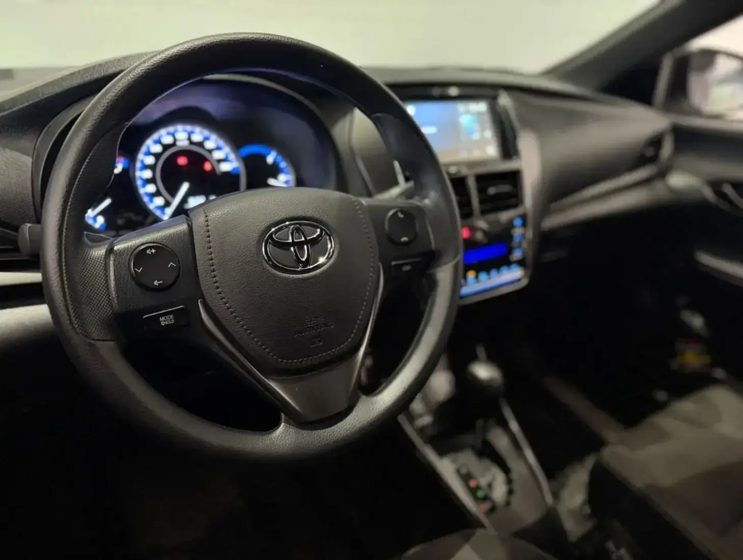 galeria YARIS