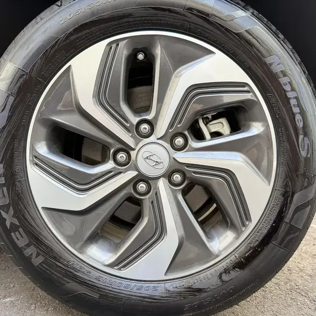 Hyundai KONA 1.6 GDI HEV DCT