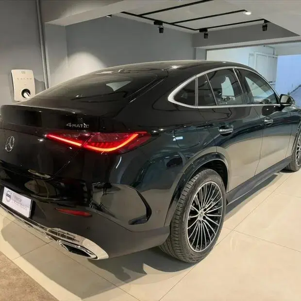 Mercedes Benz GLC 300 2.0 MHEV AMG LINE COUPÉ 4MATIC 9G-TRONIC