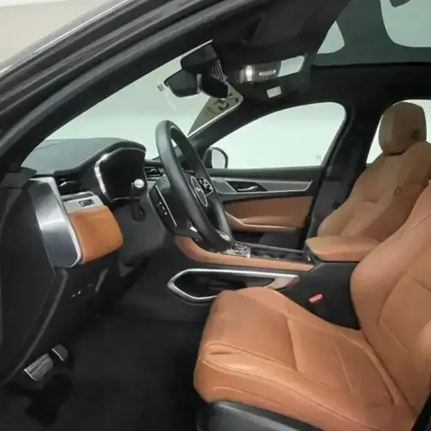 Jaguar F-Pace 2.0 R-Dynamic SE 404cv (Híbrido)