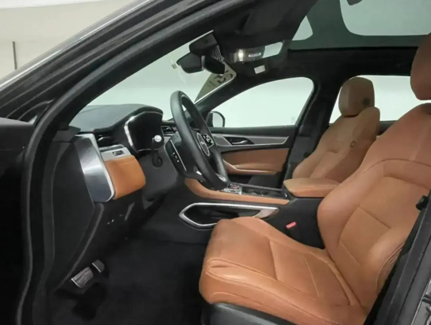 galeria F-Pace