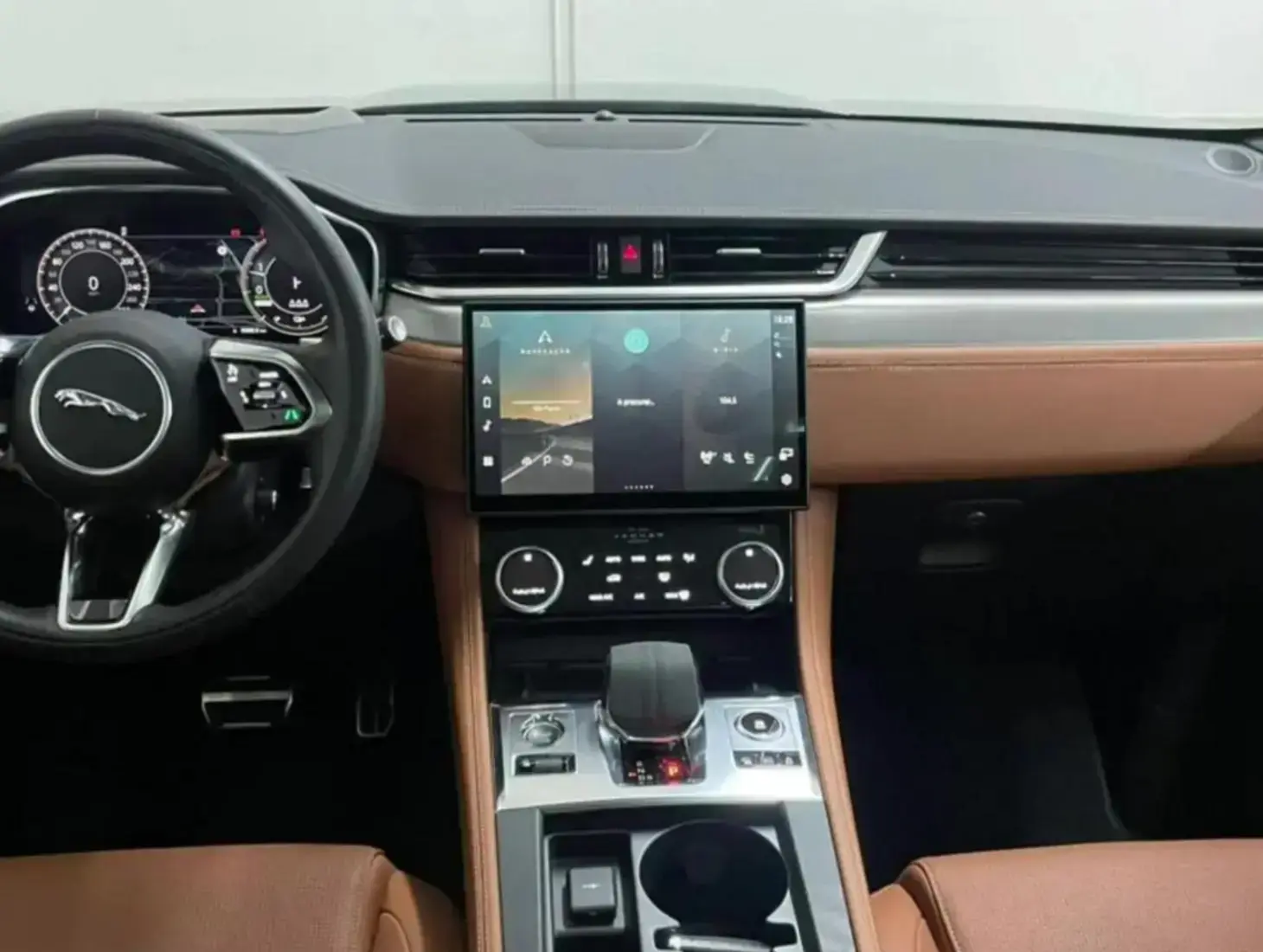 galeria F-Pace