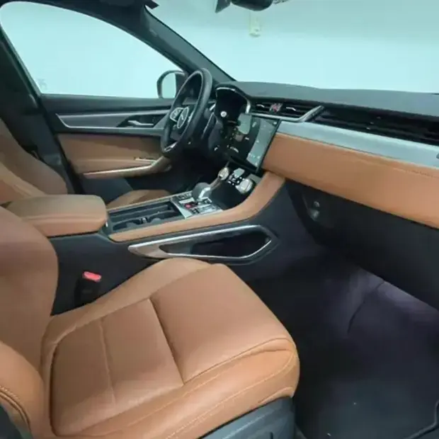 Jaguar F-Pace 2.0 R-Dynamic SE 404cv (Híbrido)