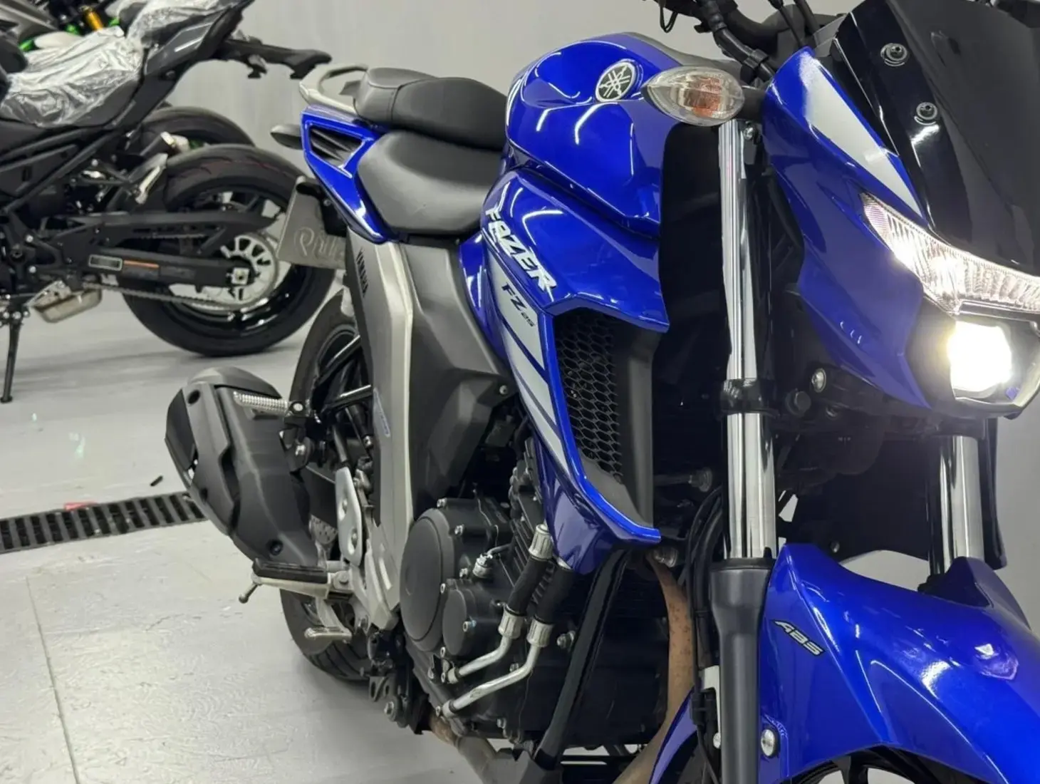 galeria FZ25 250 FAZER FLEX