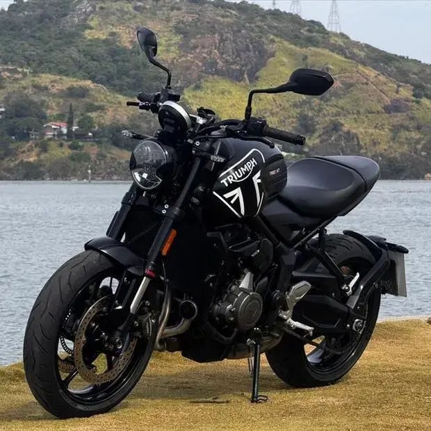 Triumph TRIDENT 660