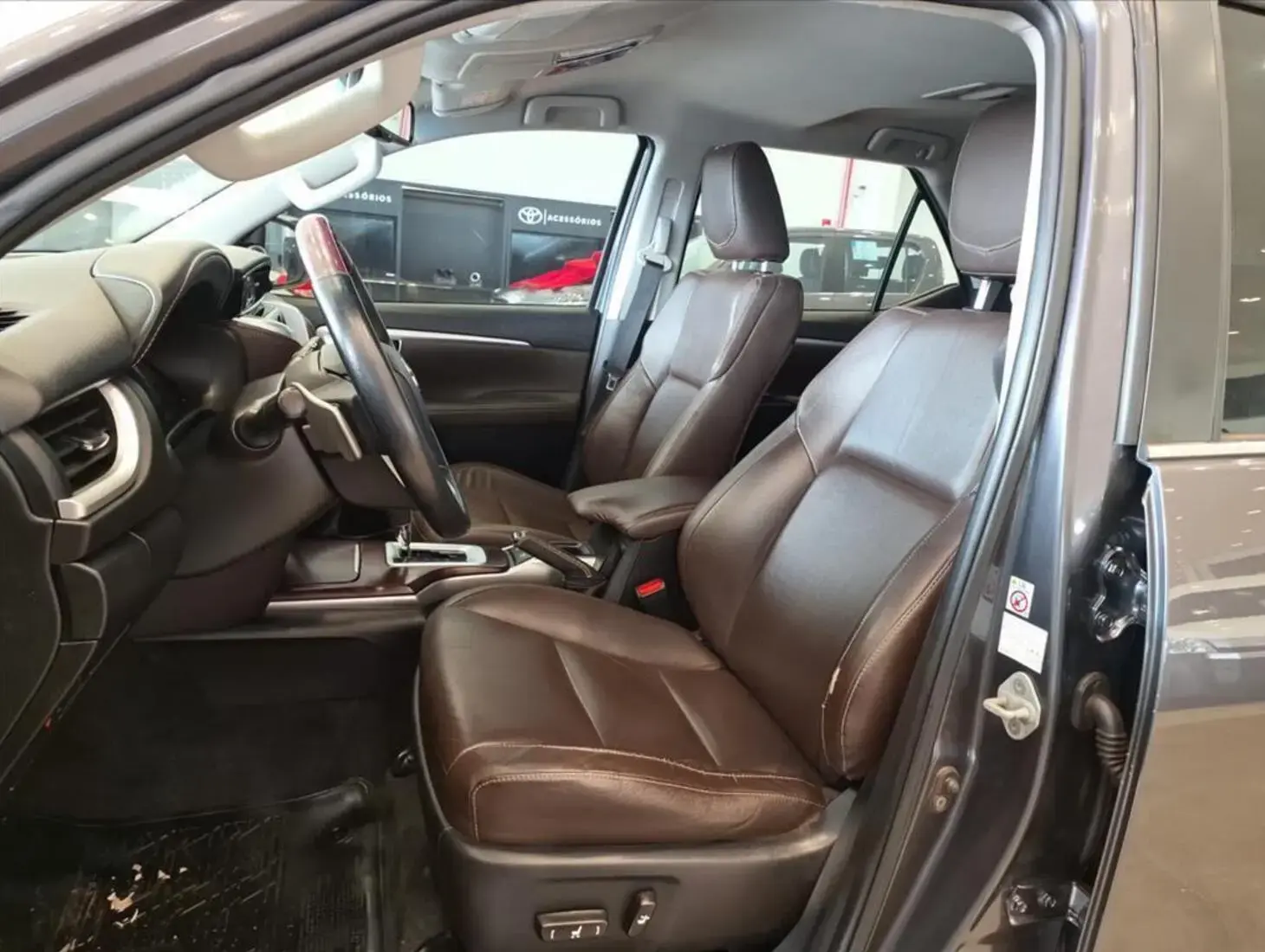 galeria HILUX SW4