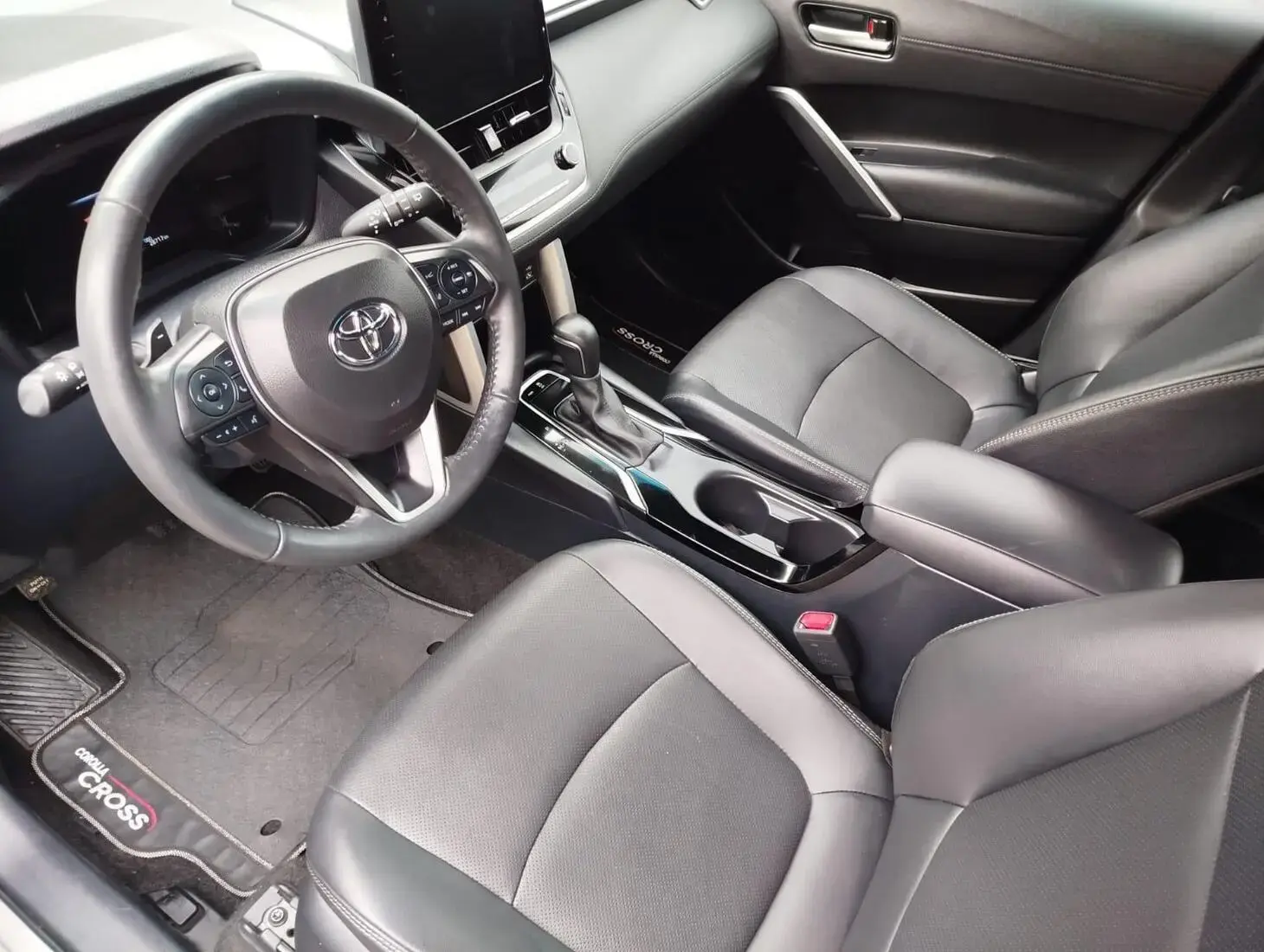 galeria COROLLA CROSS XRE