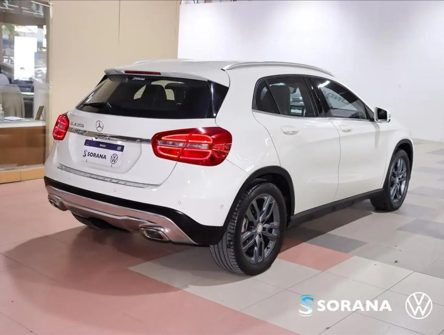galeria GLA 200