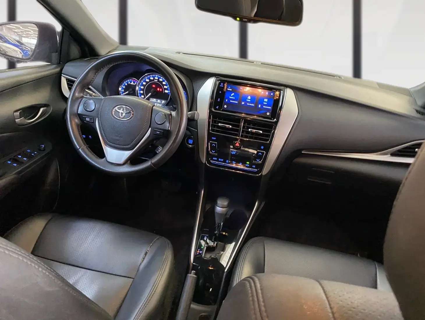 galeria Yaris