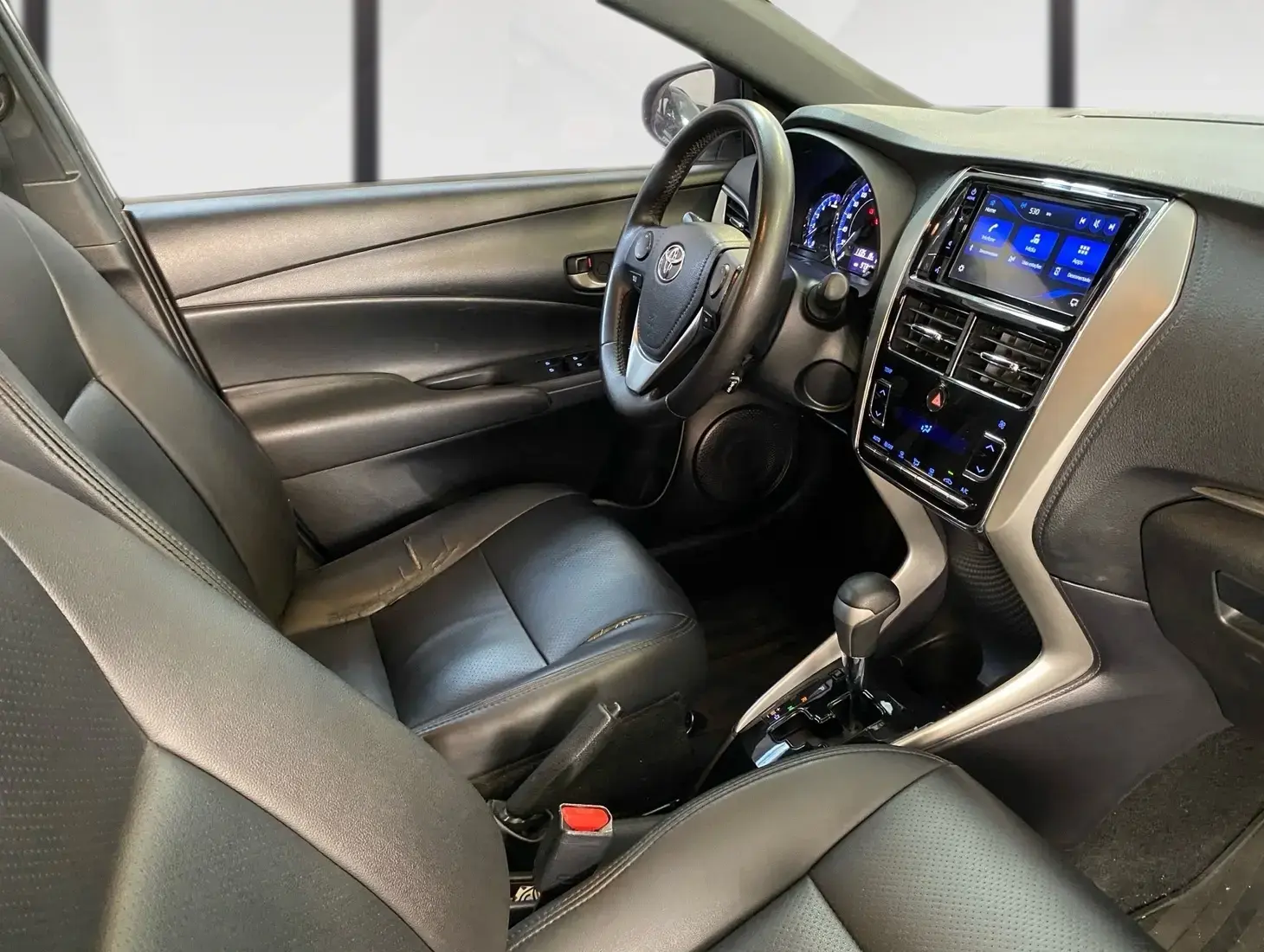 galeria Yaris