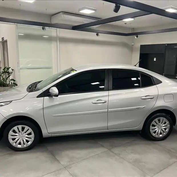 Toyota YARIS 1.5 16V FLEX SEDAN XL MULTIDRIVE