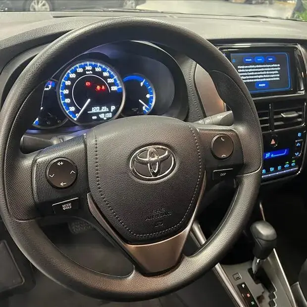 Toyota YARIS 1.5 16V FLEX SEDAN XL MULTIDRIVE