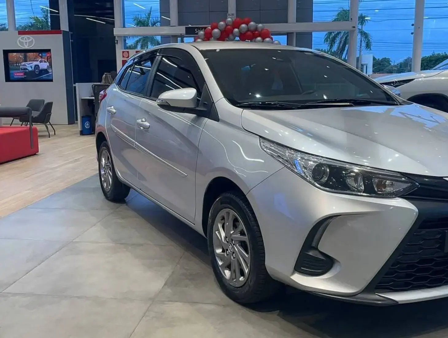 galeria TOYOTA YARIS XS HATCH