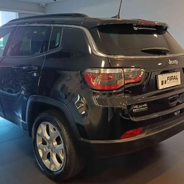Jeep COMPASS 2.0 16V DIESEL LONGITUDE 4X4 AUTOMÁTICO