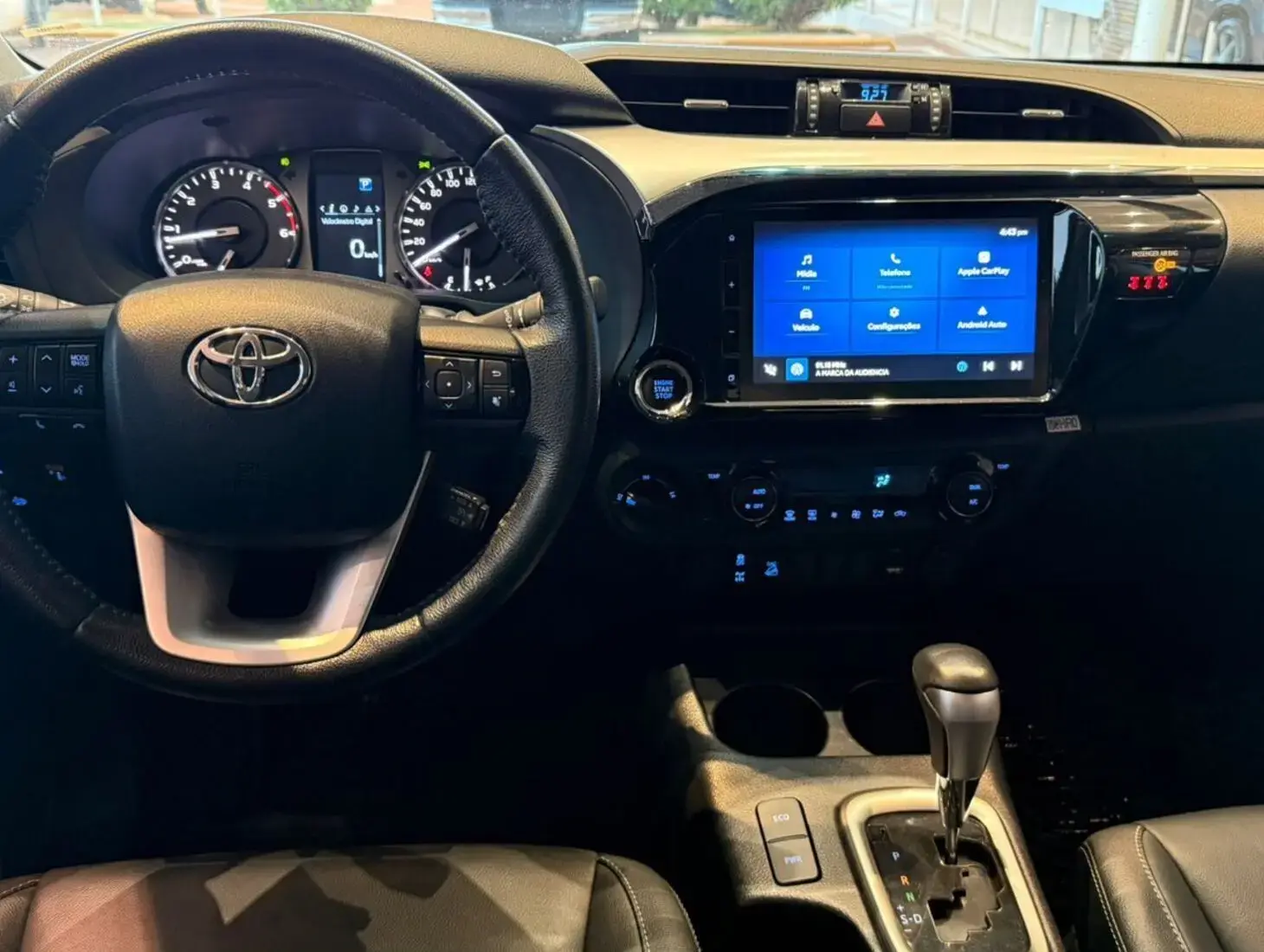 galeria HILUX
