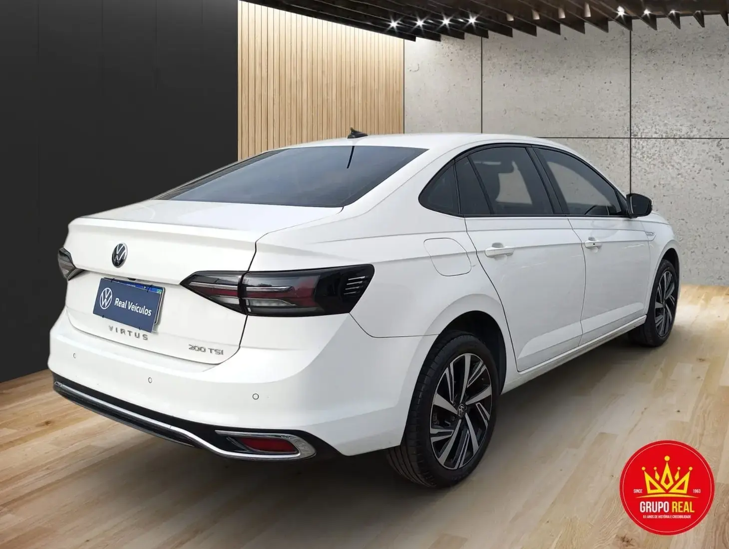 galeria VIRTUS Highline 200 TSI 1.0 Flex 12V Aut