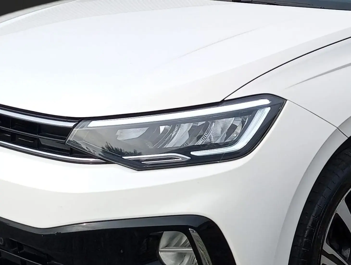 galeria VIRTUS Highline 200 TSI 1.0 Flex 12V Aut