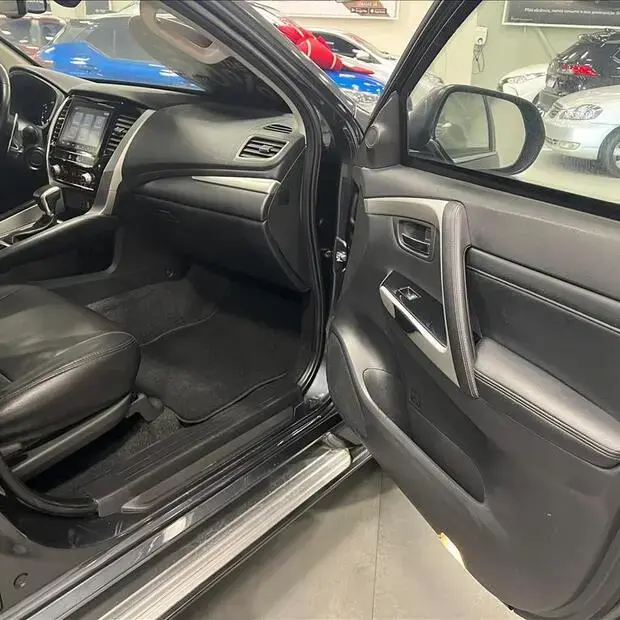 Mitsubishi PAJERO SPORT 2.4 16V MIVEC TURBO DIESEL HPE-S AWD AUTOMÁTICO