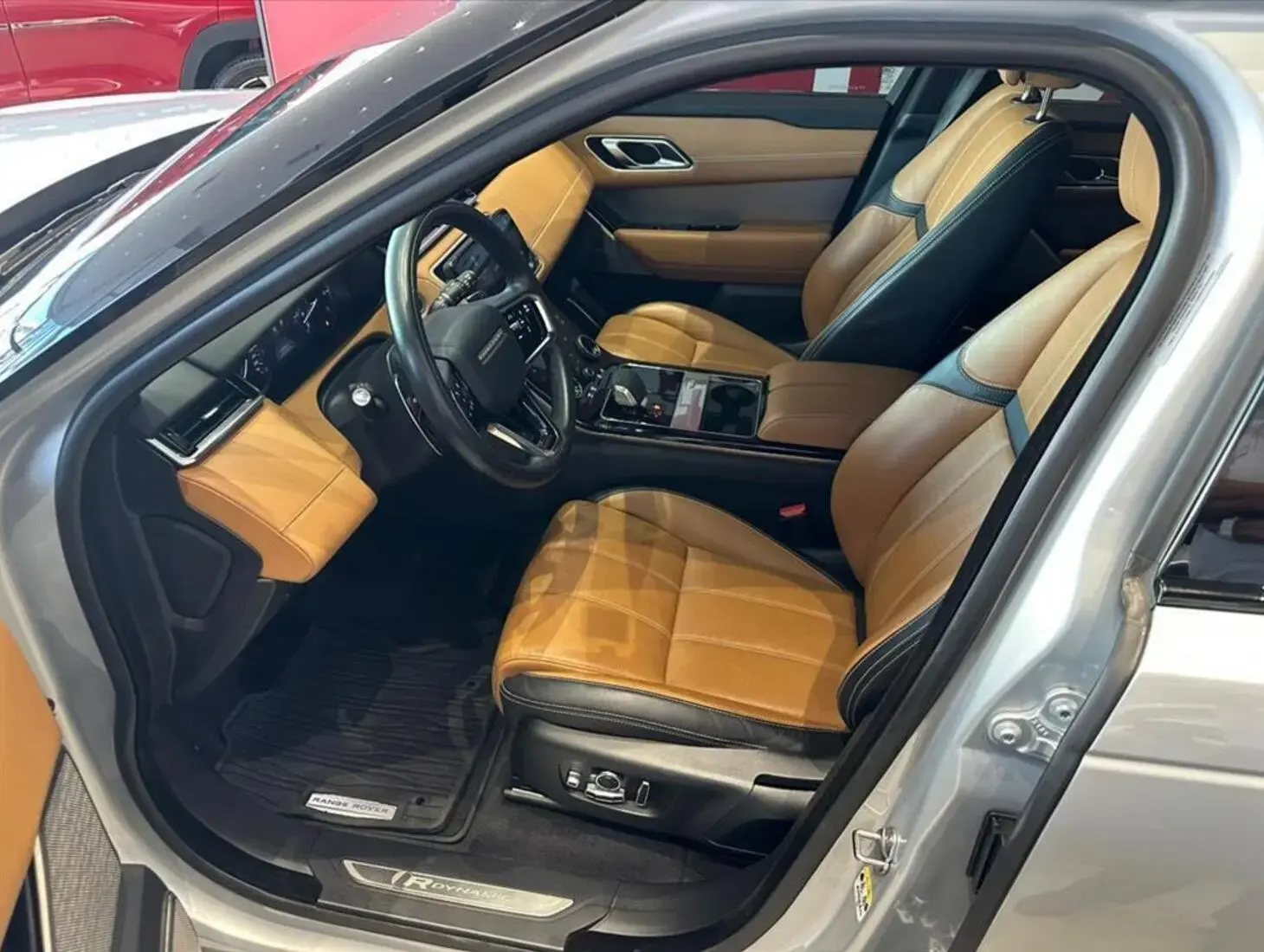 galeria RANGE ROVER VELAR