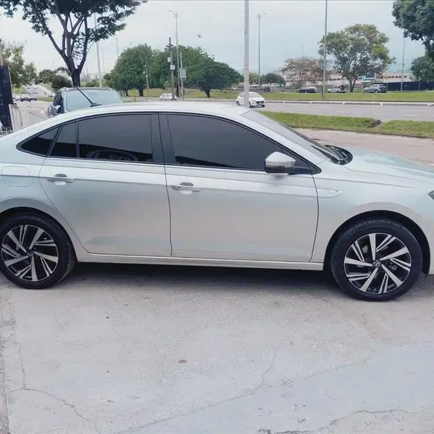 Volkswagen VIRTUS 1.0 200 TSI HIGHLINE AUTOMÁTICO