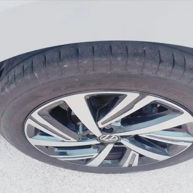 Volkswagen VIRTUS 1.0 200 TSI HIGHLINE AUTOMÁTICO