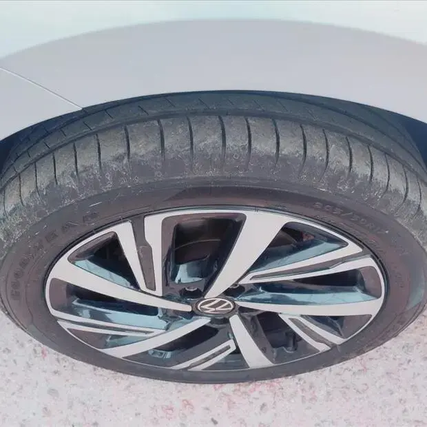 Volkswagen VIRTUS 1.0 200 TSI HIGHLINE AUTOMÁTICO