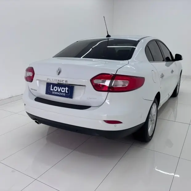 Renault FLUENCE 2.0 PRIVILÉGE 16V FLEX 4P AUTOMÁTICO
