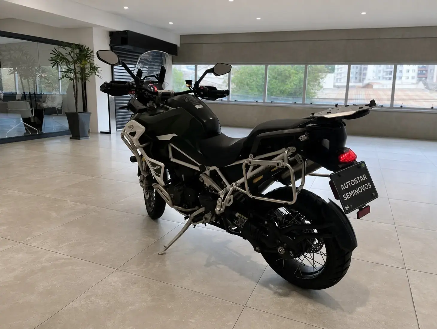 galeria Tiger 1200