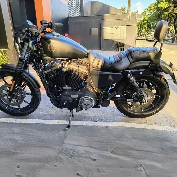 Harley Davidson Xl 883 N IRON