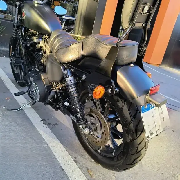 Harley Davidson Xl 883 N IRON