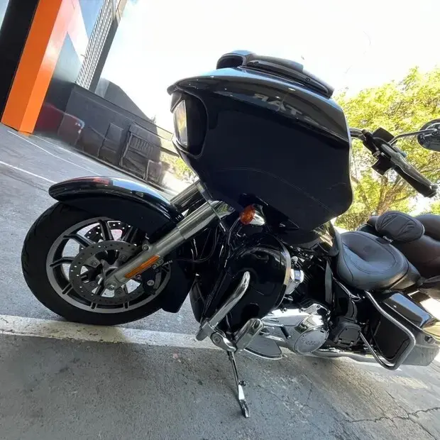Harley Davidson Road Glide ULTRA FLTRU