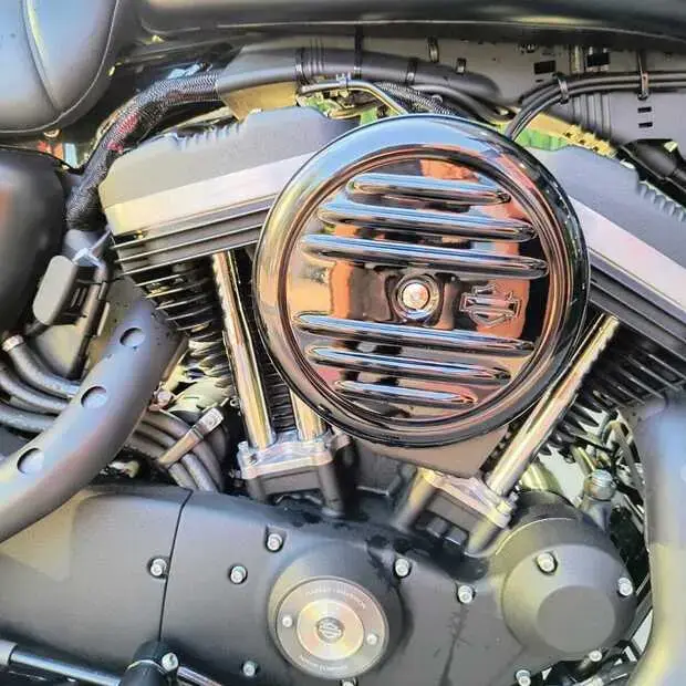 Harley Davidson Xl 883 N IRON