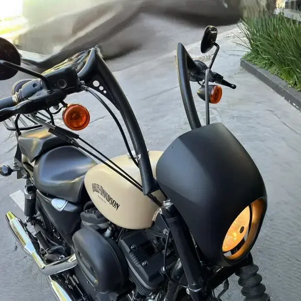 Harley Davidson Sportster XL 883 Iron
