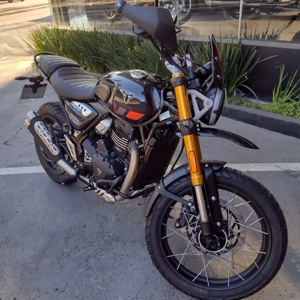 Triumph Scrambler 400 XC ABS