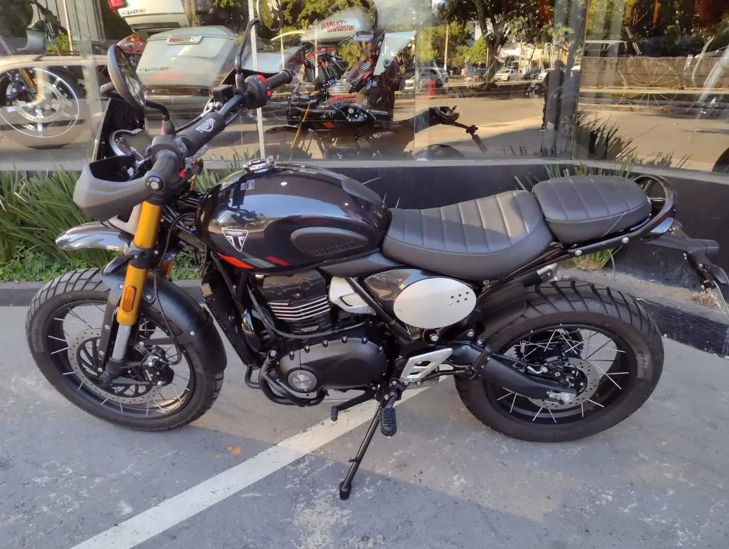 galeria Scrambler 400 X