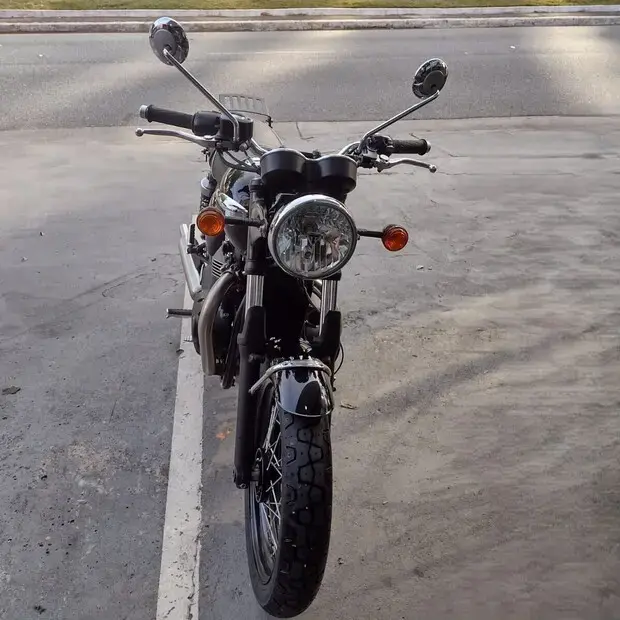 Triumph Bonneville T100 ABS
