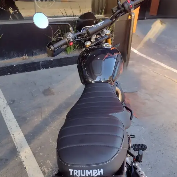 Triumph Scrambler 400 XC ABS