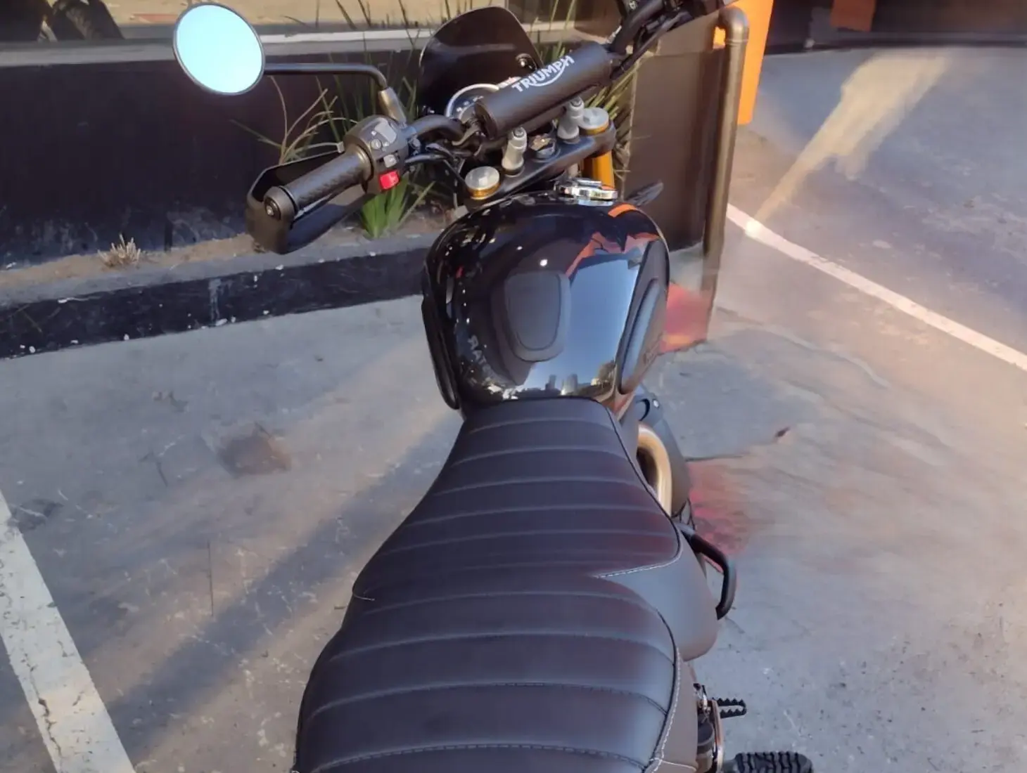 galeria Scrambler 400 X
