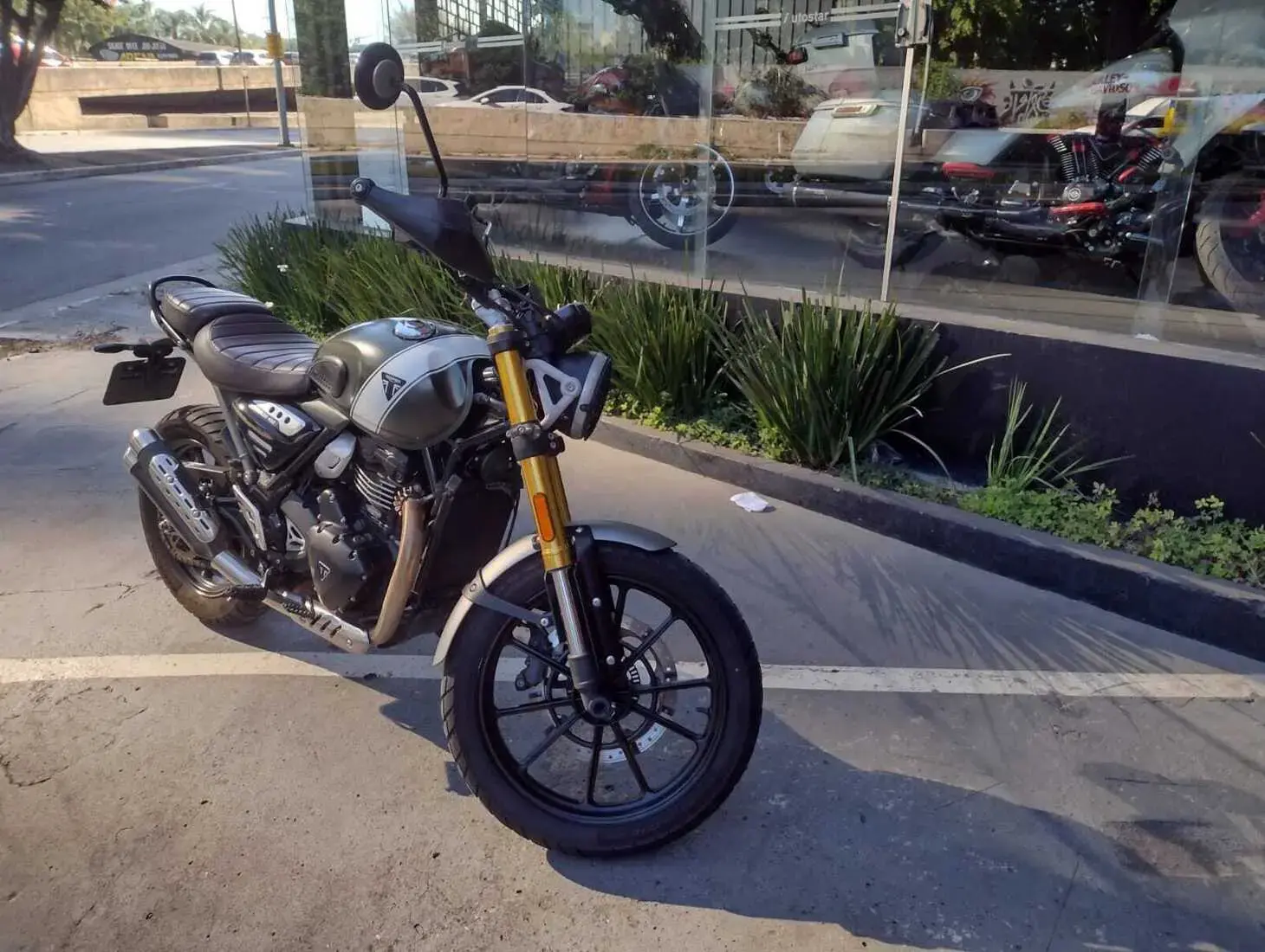 galeria Scrambler 400 X