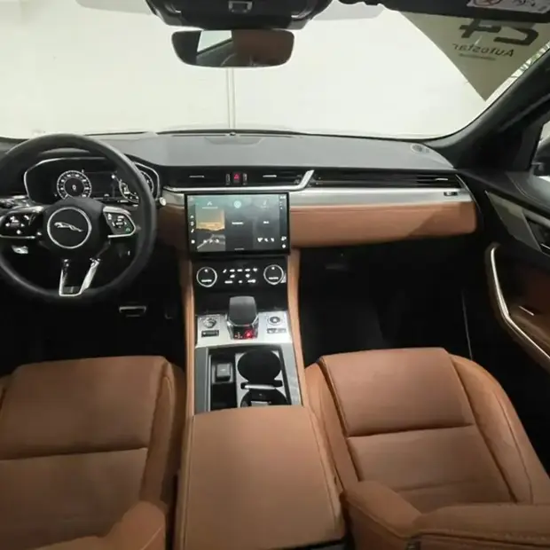 Jaguar F-Pace 2.0 R-Dynamic SE 404cv (Híbrido)