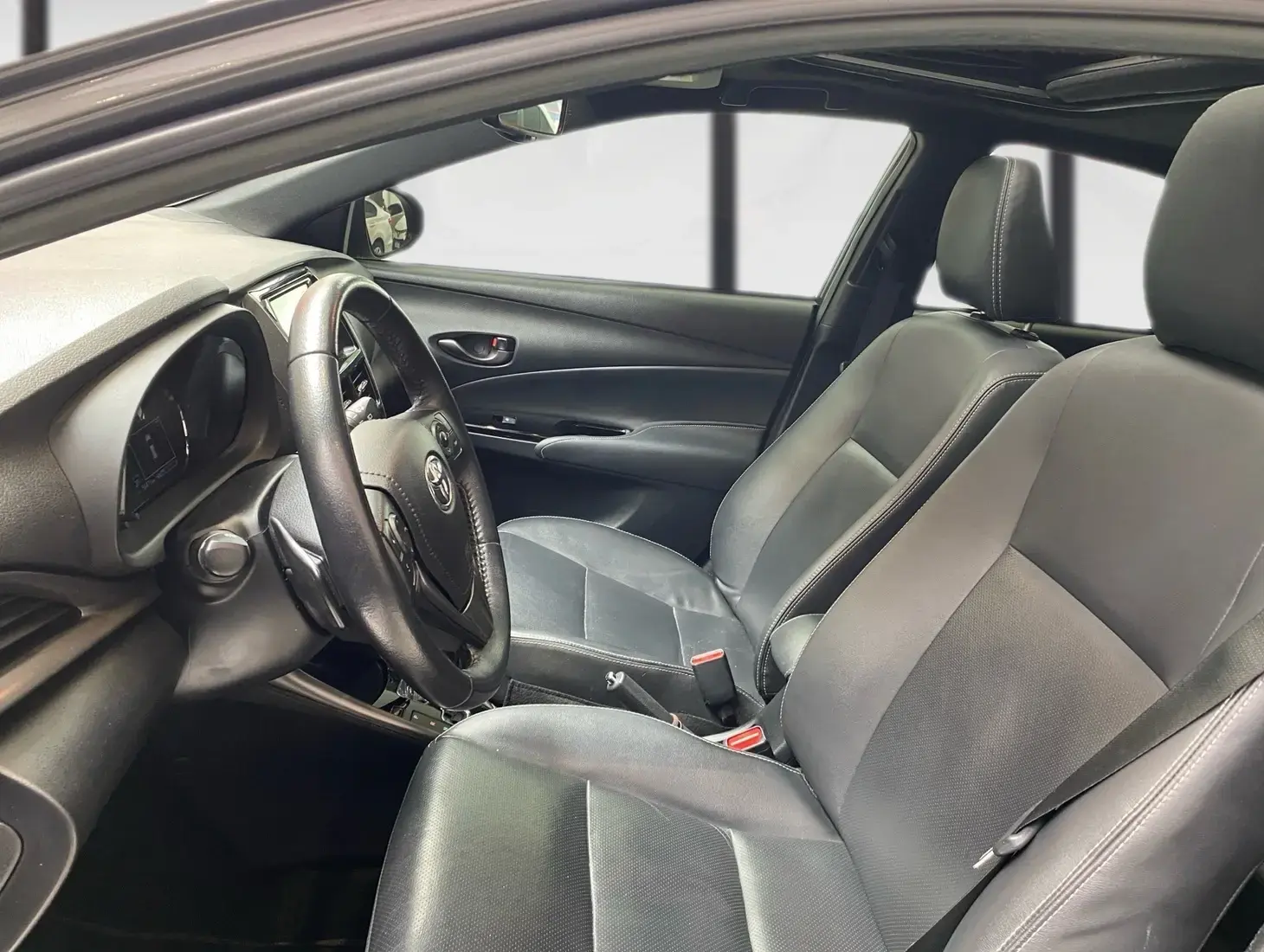 galeria Yaris