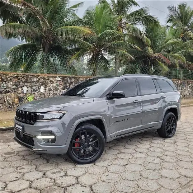 Jeep COMMANDER 2.0 HURRICANE 4 TURBO GASOLINA BLACKHAWK AT9