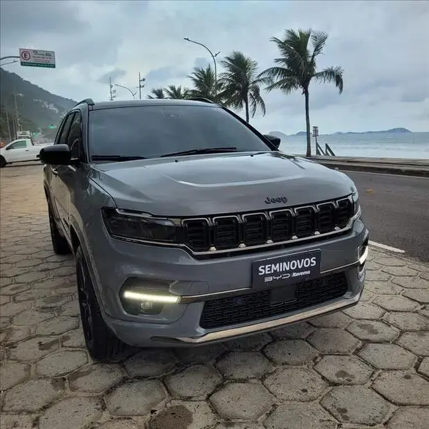 Jeep COMMANDER 2.0 HURRICANE 4 TURBO GASOLINA BLACKHAWK AT9