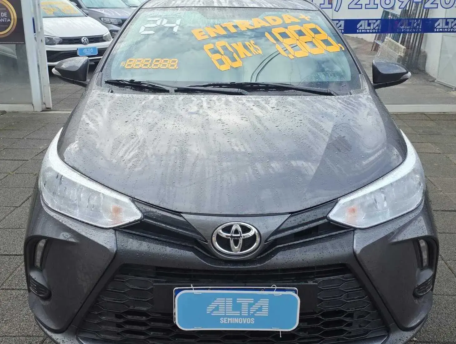 galeria Yaris Sedan