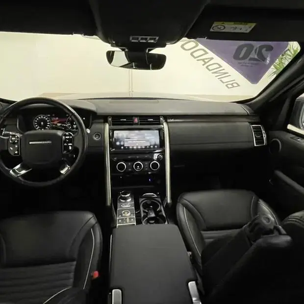 Land Rover Discovery 3.0 TD6 HSE 4WD