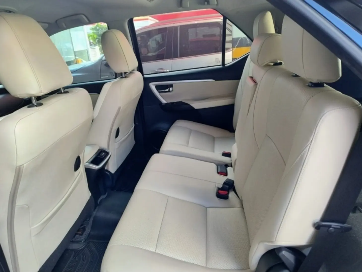galeria HILUX SW4
