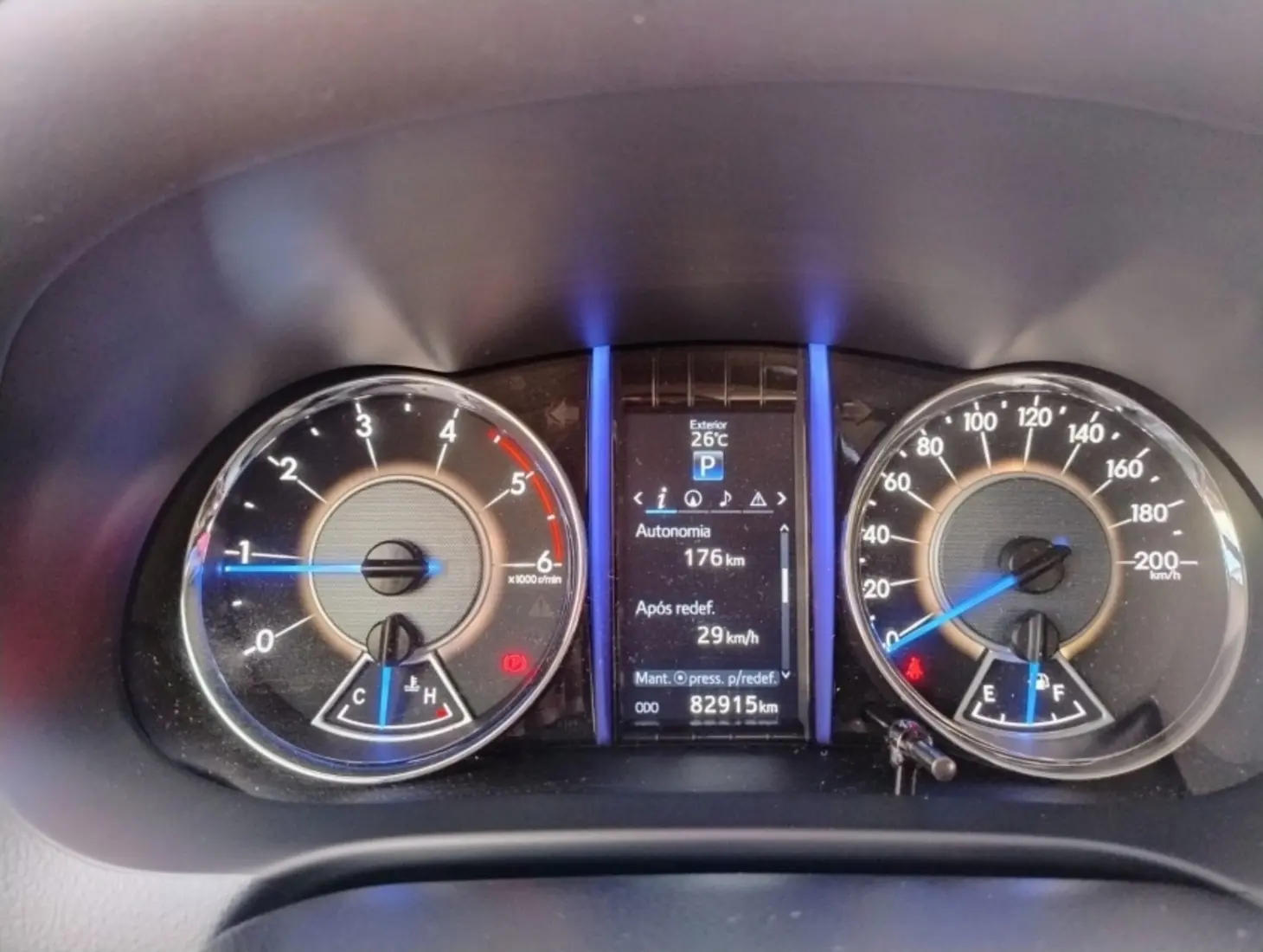 galeria HILUX SW4